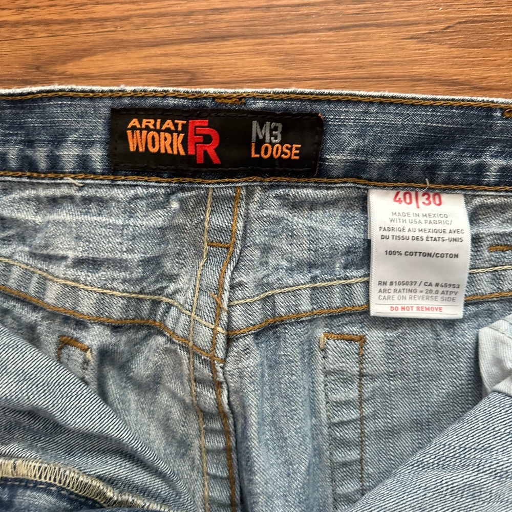 Ariat Men's Relaxed Fit Light Blue Jeans